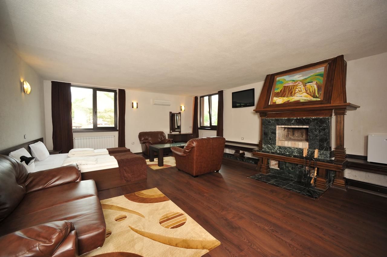 Отель Hotel Melnik Мелник-14