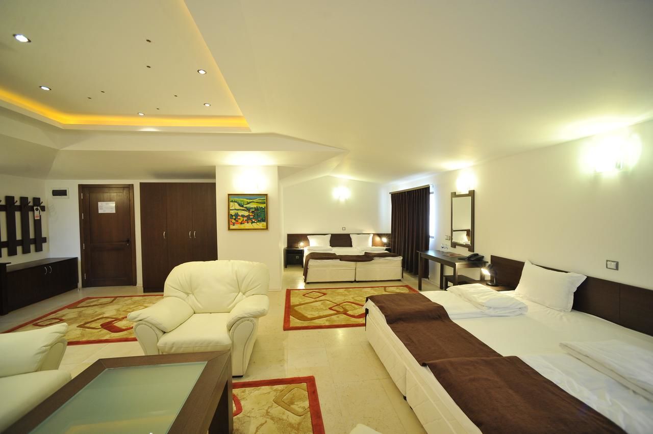 Отель Hotel Melnik Мелник-23