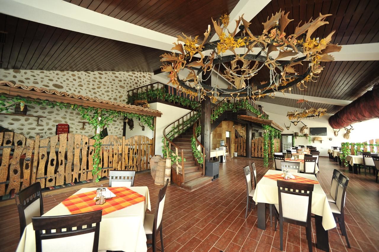 Отель Hotel Melnik Мелник-37